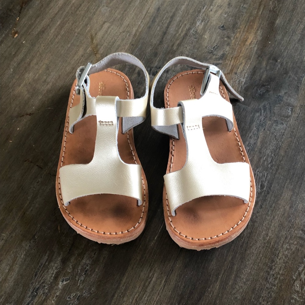 Freshly picked sandals, platinum color size 6